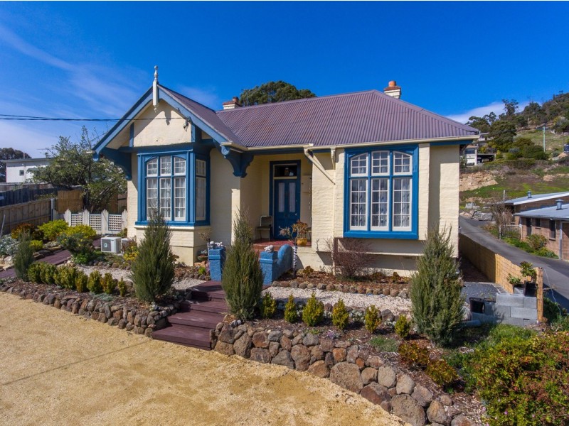 74 Montagu Street, New Norfolk TAS 7140