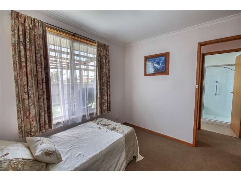 2/13 Whitbread Court, Glenorchy TAS 7010