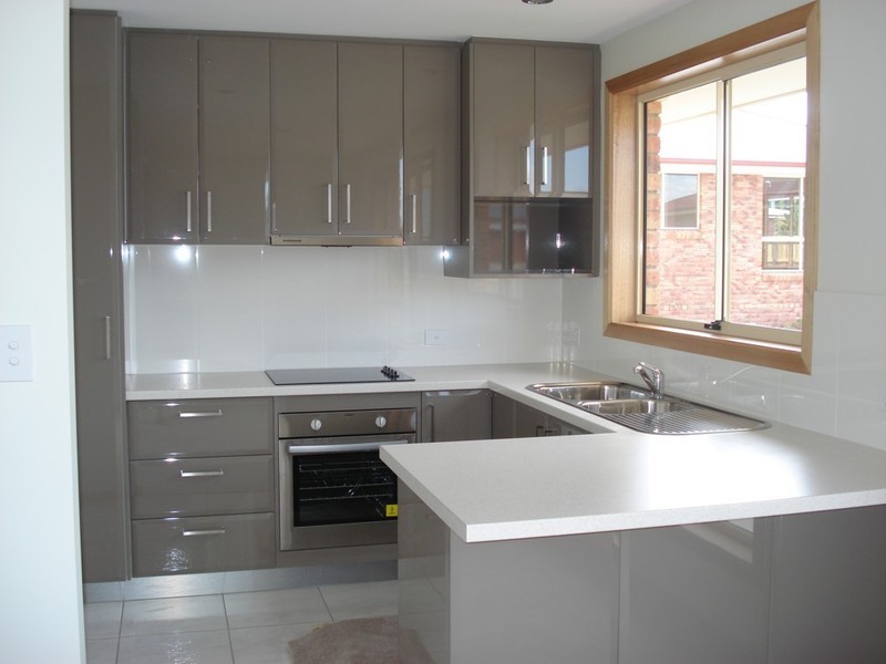 2/9 Henry Place, Brighton TAS 7030