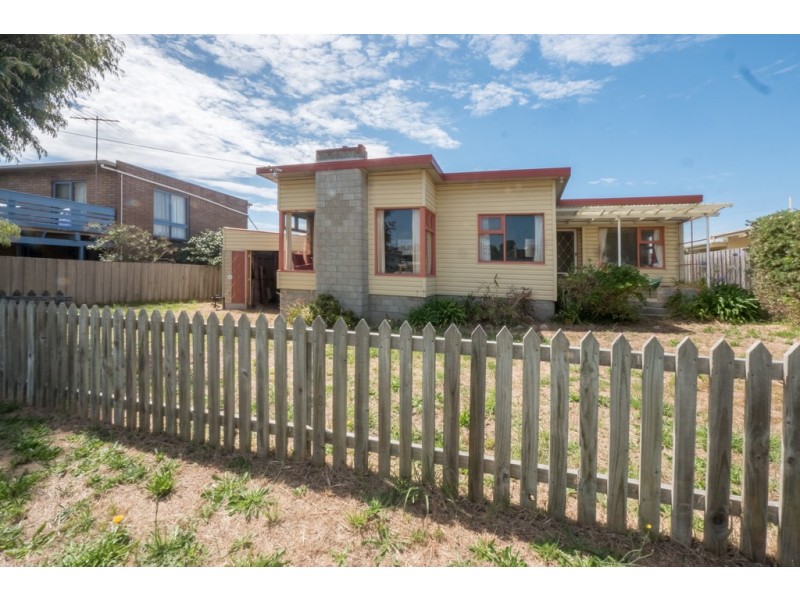 10 Algona Street, South Arm TAS 7022