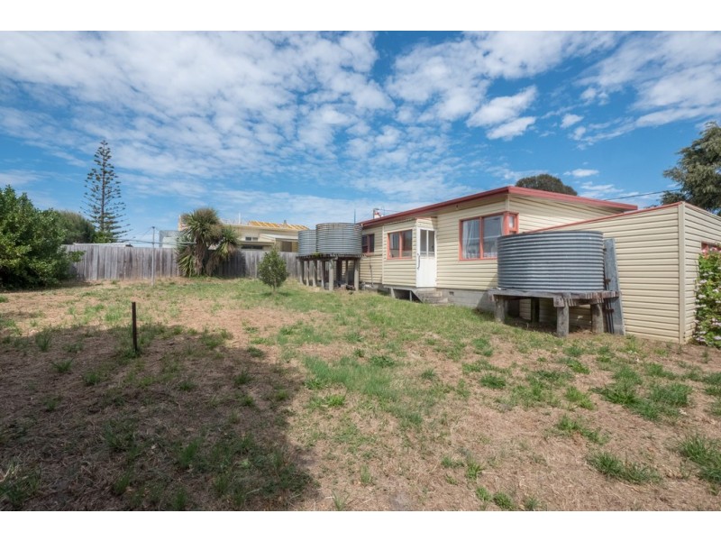 10 Algona Street, South Arm TAS 7022