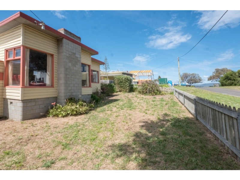10 Algona Street, South Arm TAS 7022