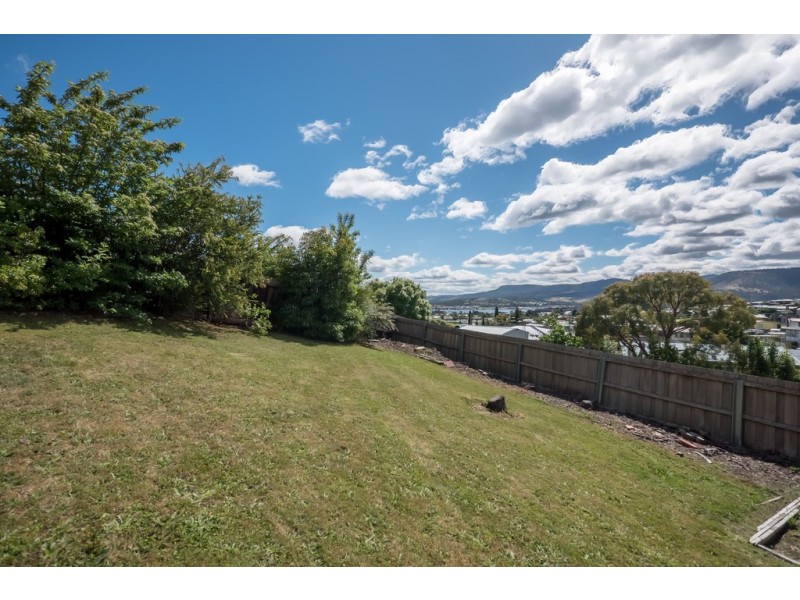 14 Cowper Road, Claremont TAS 7011