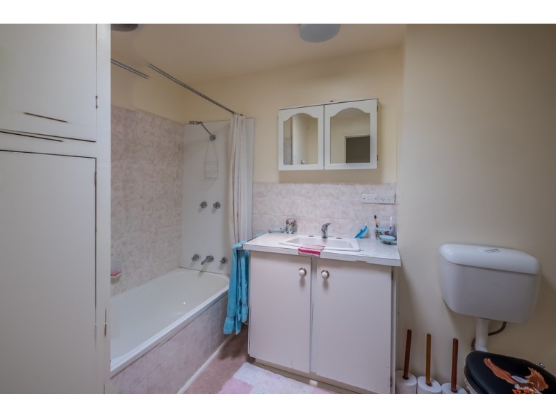 1/110 Abbotsfield Road, Claremont TAS 7011
