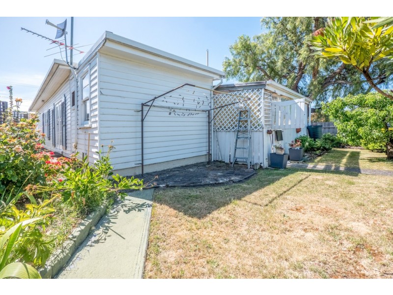 11 Riverway Road, Montrose TAS 7010