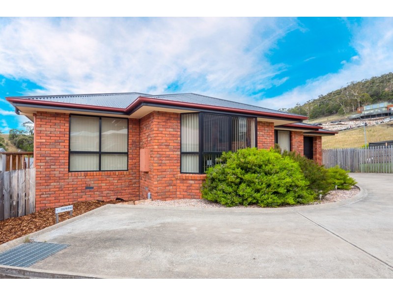 2/142 Branscombe Road, Claremont TAS 7011