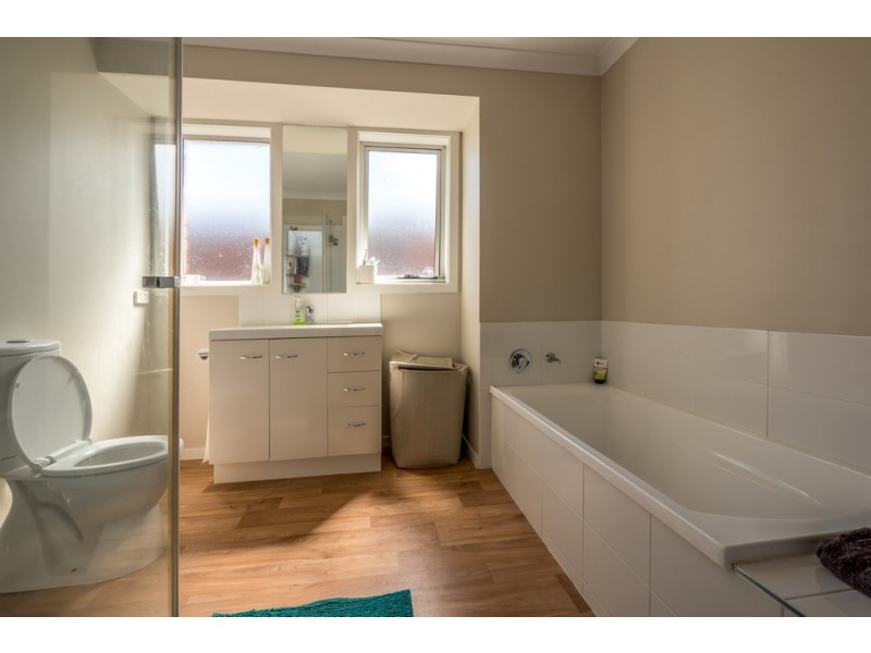 3/7 Thomas Court, Brighton TAS 7030