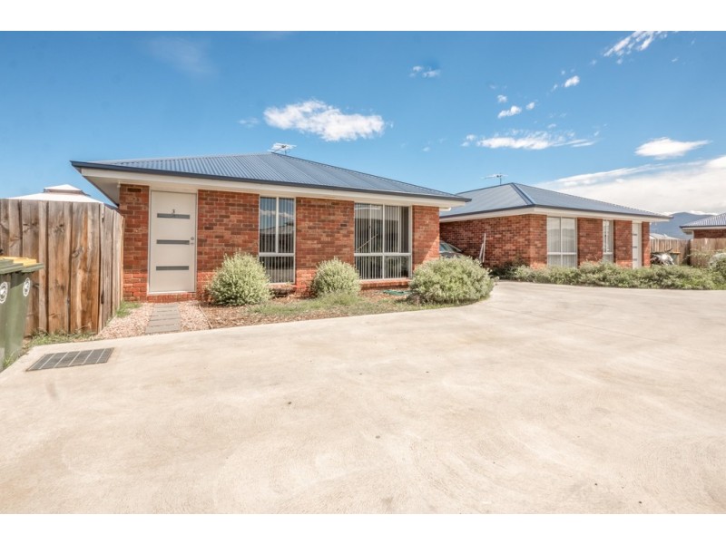 3/7 Thomas Court, Brighton TAS 7030
