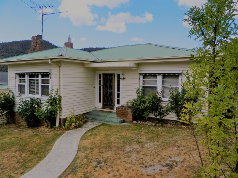 6 Stephen Street, New Norfolk TAS 7140