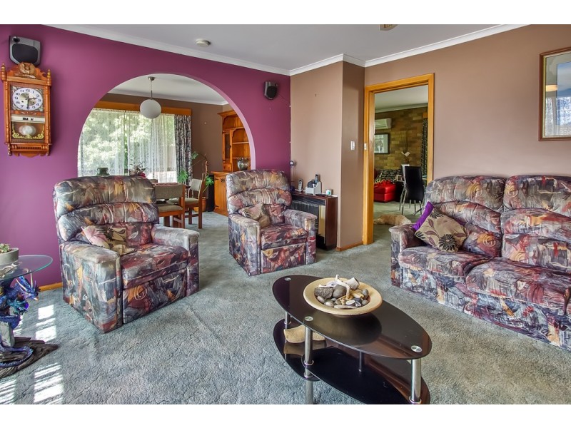 8 Cheviot Road, West Moonah TAS 7009