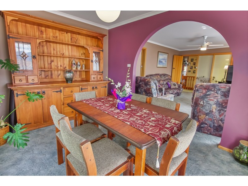 8 Cheviot Road, West Moonah TAS 7009