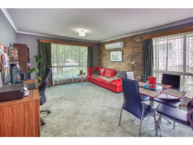 8 Cheviot Road, West Moonah TAS 7009