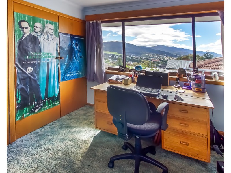 8 Cheviot Road, West Moonah TAS 7009