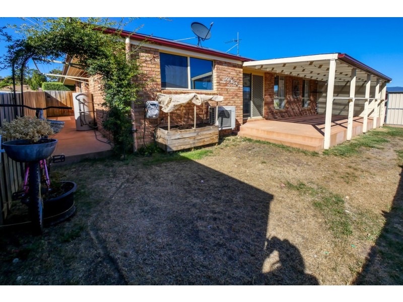 2/16B Burrows Avenue, Brighton TAS 7030
