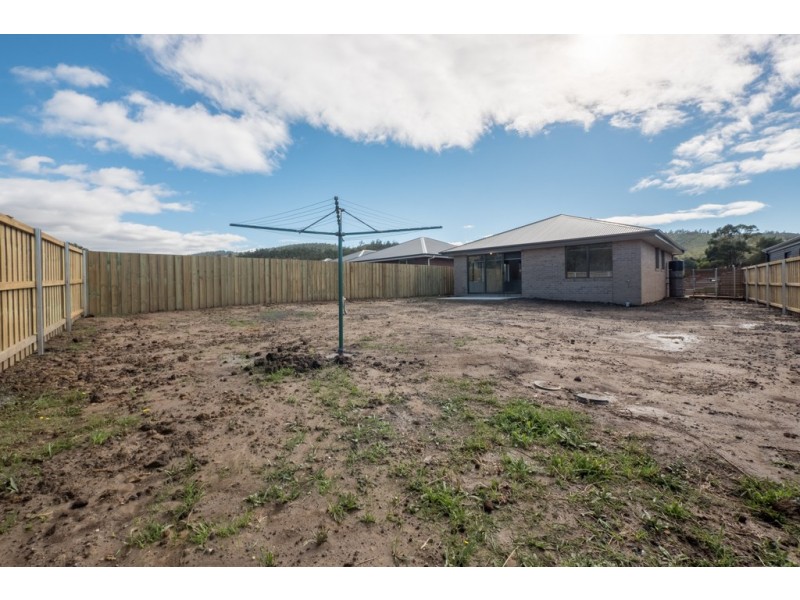 27 Holmfield Avenue, Clarendon Vale TAS 7019