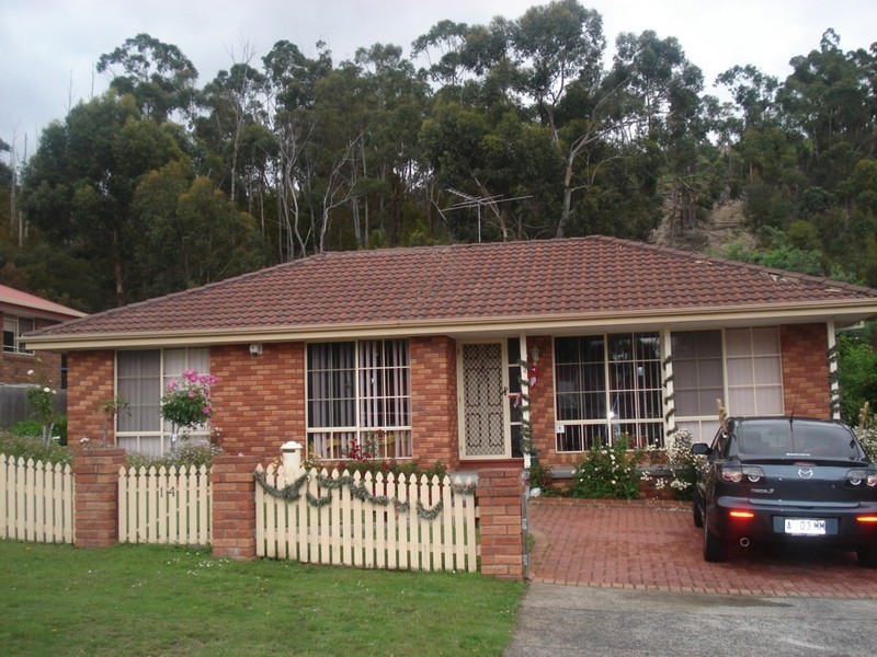 14 Godfrey Road, Claremont TAS 7011