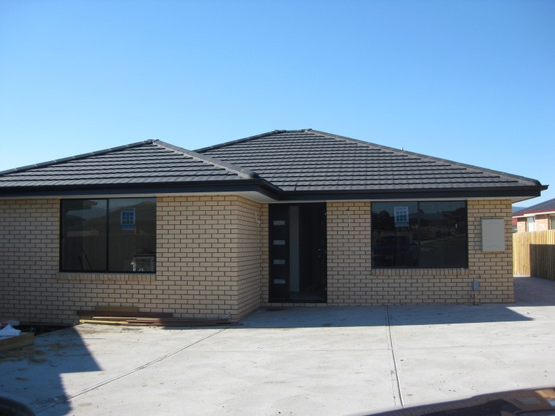 1/23 Alice Place, Brighton TAS 7030