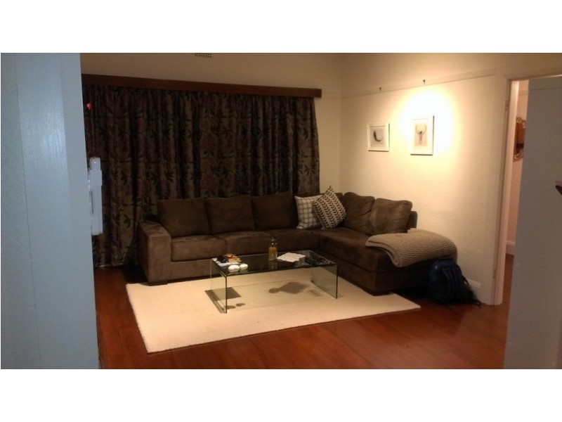 8 Pottery Road, Lenah Valley TAS 7008