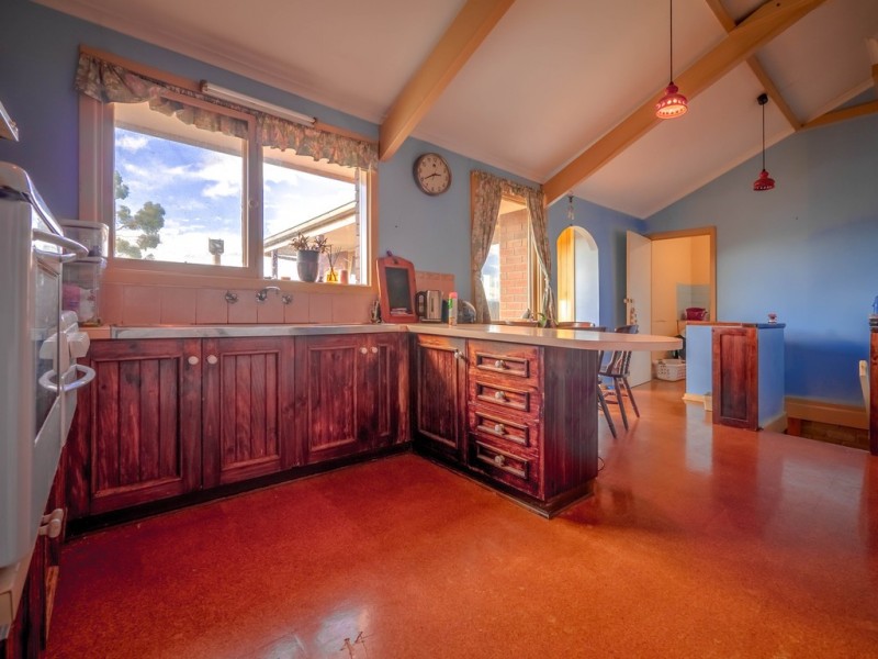 16 Louise Road, Austins Ferry TAS 7011