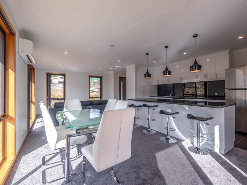 2 Baltonsborough Road, Austins Ferry TAS 7011