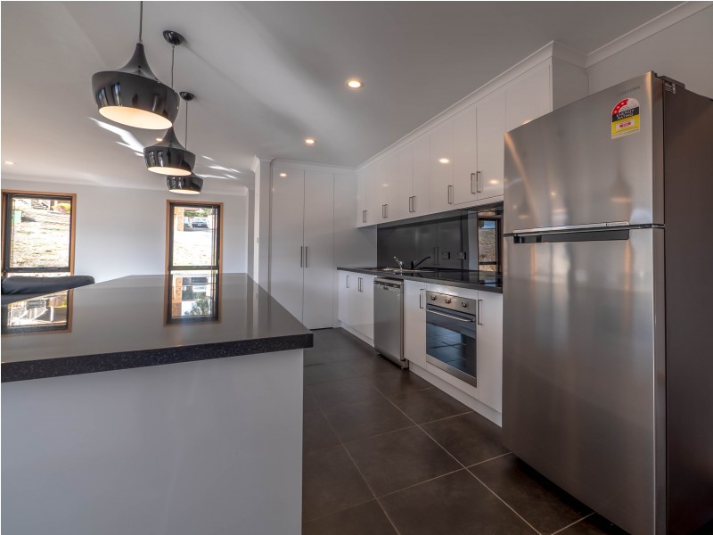 2 Baltonsborough Road, Austins Ferry TAS 7011