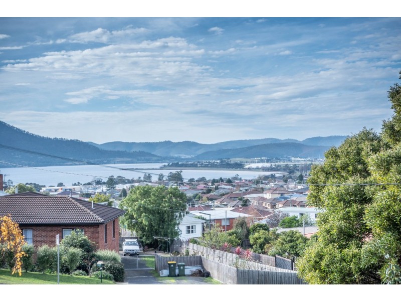 36 Walker Street, Rosetta TAS 7010