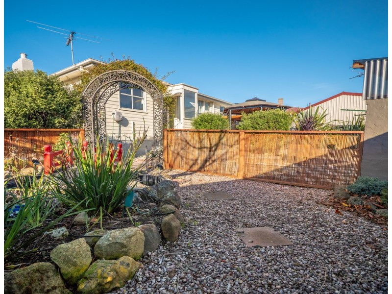 6 Yaralla Place, Berriedale TAS 7011