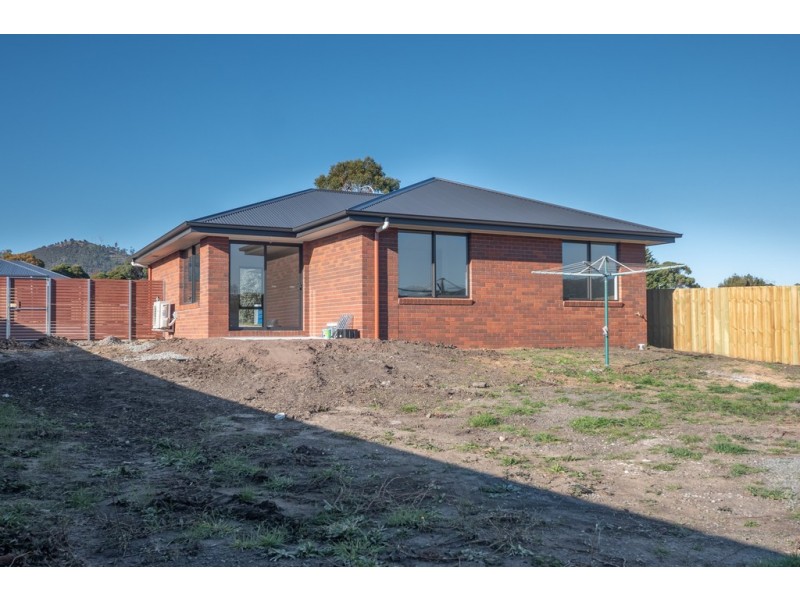 9 Mosman Road, Clarendon Vale TAS 7019