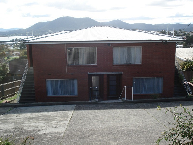 1/73 Ashbourne Grove, West Moonah TAS 7009