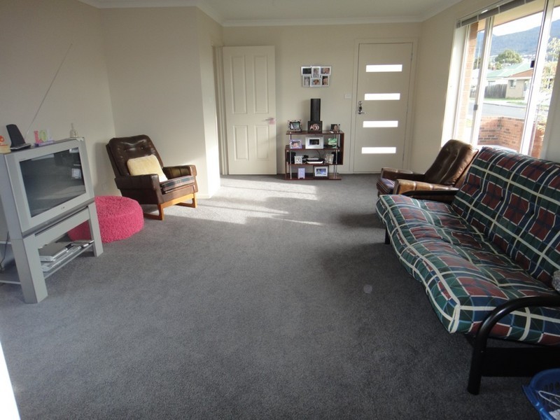 2/27 Anfield Street, Glenorchy TAS 7010