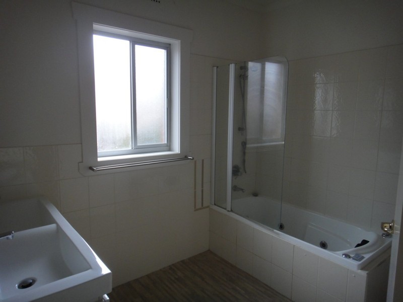 5 Walker Street, Rosetta TAS 7010