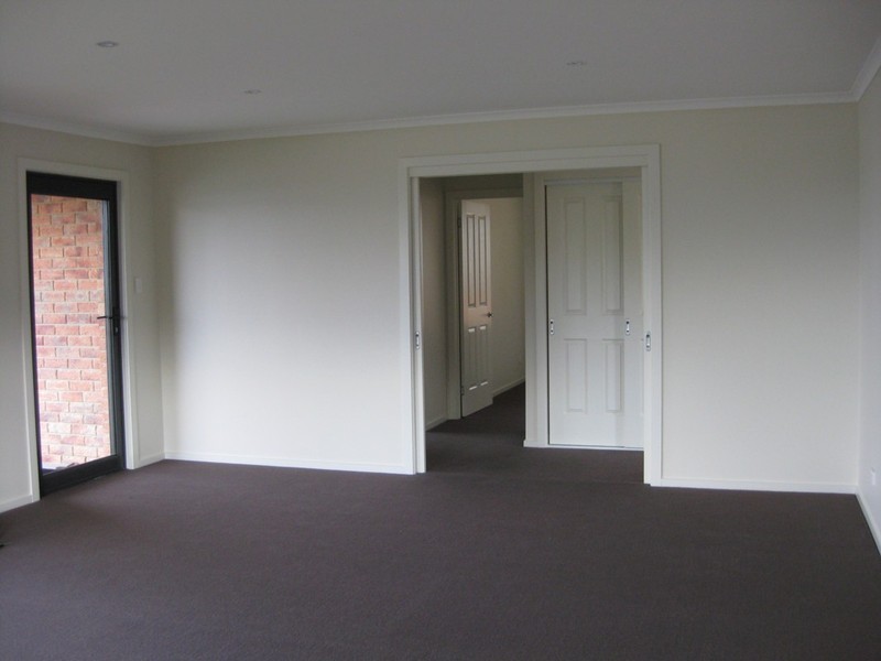 2/596 Main Road, Rosetta TAS 7010