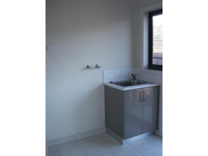 2/596 Main Road, Rosetta TAS 7010