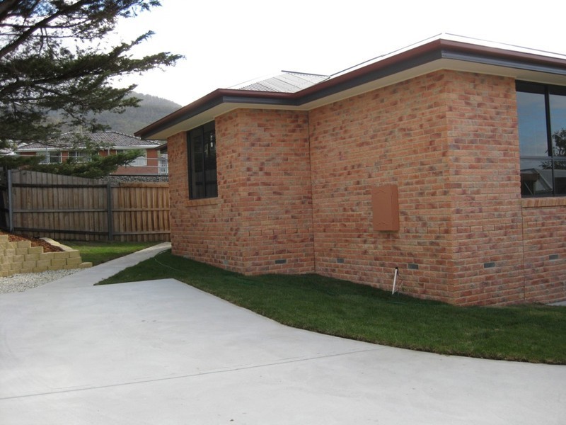 2/596 Main Road, Rosetta TAS 7010