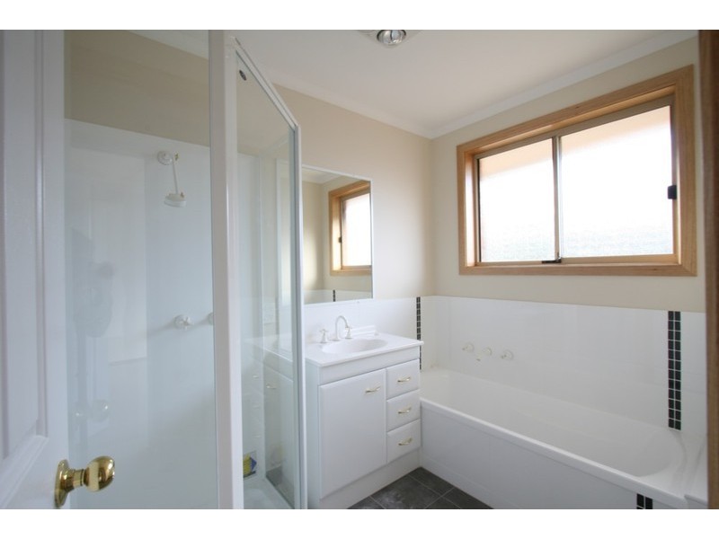 Unit 3/150 Branscombe Road, Claremont TAS 7011