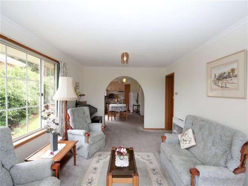 3/135 Malunna Road, Lindisfarne TAS 7015