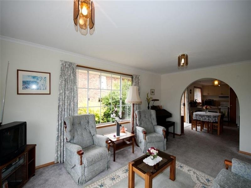 3/135 Malunna Road, Lindisfarne TAS 7015
