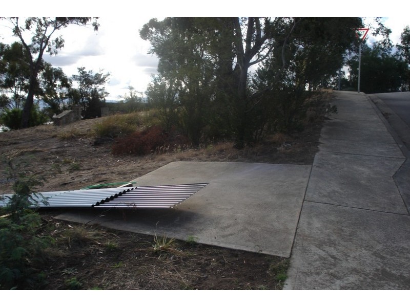 2 Baltonsborough Road, Austins Ferry TAS 7011