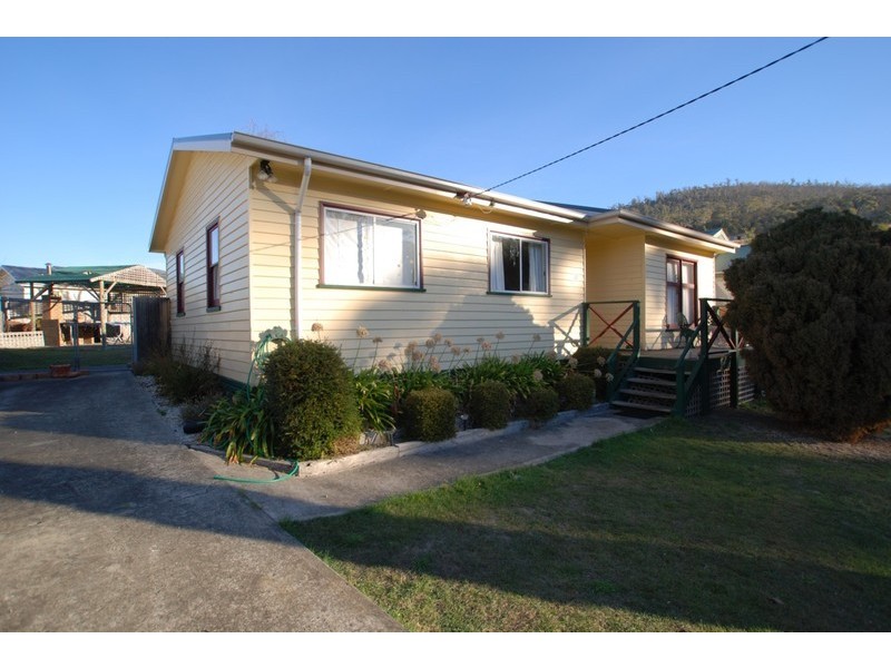 11 Karambi Street, Chigwell TAS 7011