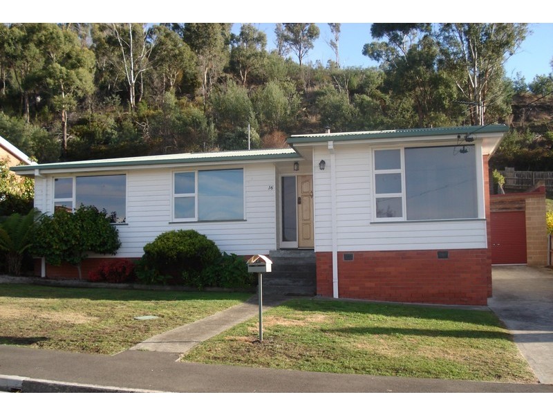 16 Islington Road, Montrose TAS 7010