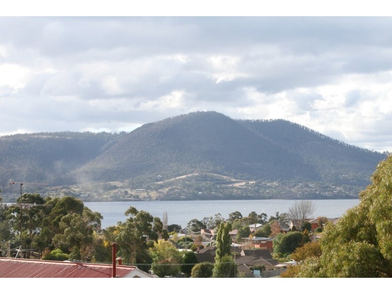 2/14 Crosby Road, Rosetta TAS 7010