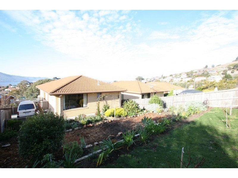 2/14 Crosby Road, Rosetta TAS 7010