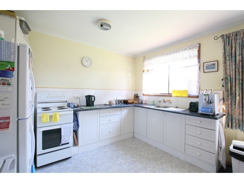 Unit 1/4 Riverway, Montrose TAS 7010