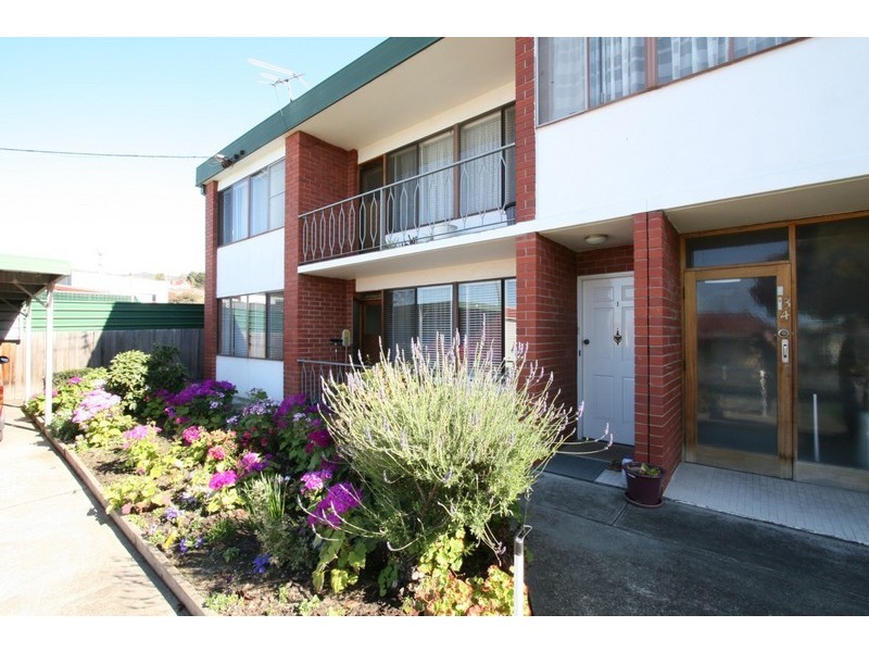 Unit 1/4 Riverway, Montrose TAS 7010