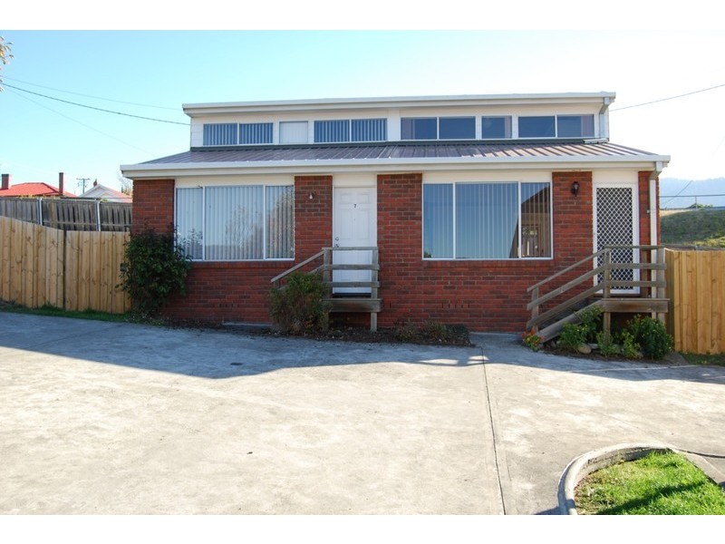 Claremont TAS 7011