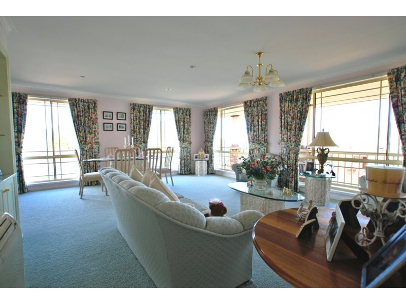 25 Natlee Crescent, Old Beach TAS 7017