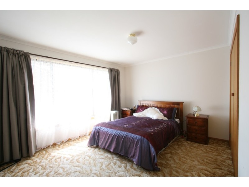 2/2 Sunlea Place, Glenorchy TAS 7010