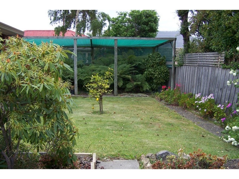 Unit 2/4 Ruthwell Street, Montrose TAS 7010