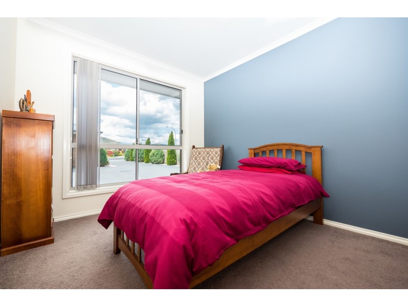 2/4 Roslyn Court, Brighton TAS 7030