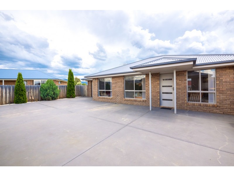 2/4 Roslyn Court, Brighton TAS 7030